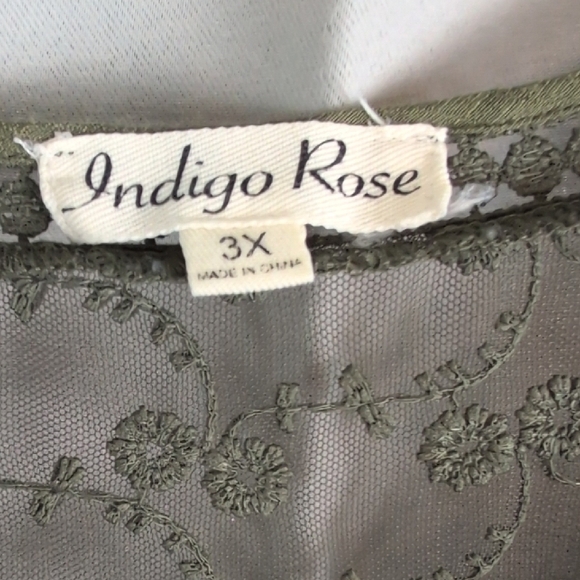 Chic Olive Midi Dress with Lace Accents - Picture 8 of 9